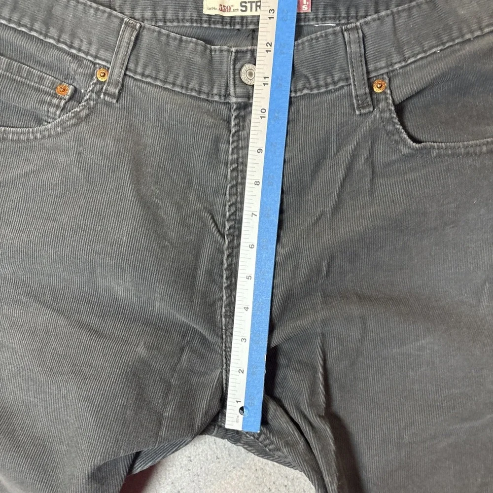 VTG Levi's 559 Relaxed Straight Gray Corduroy Pants Men's 36x30‎ Classic Fit